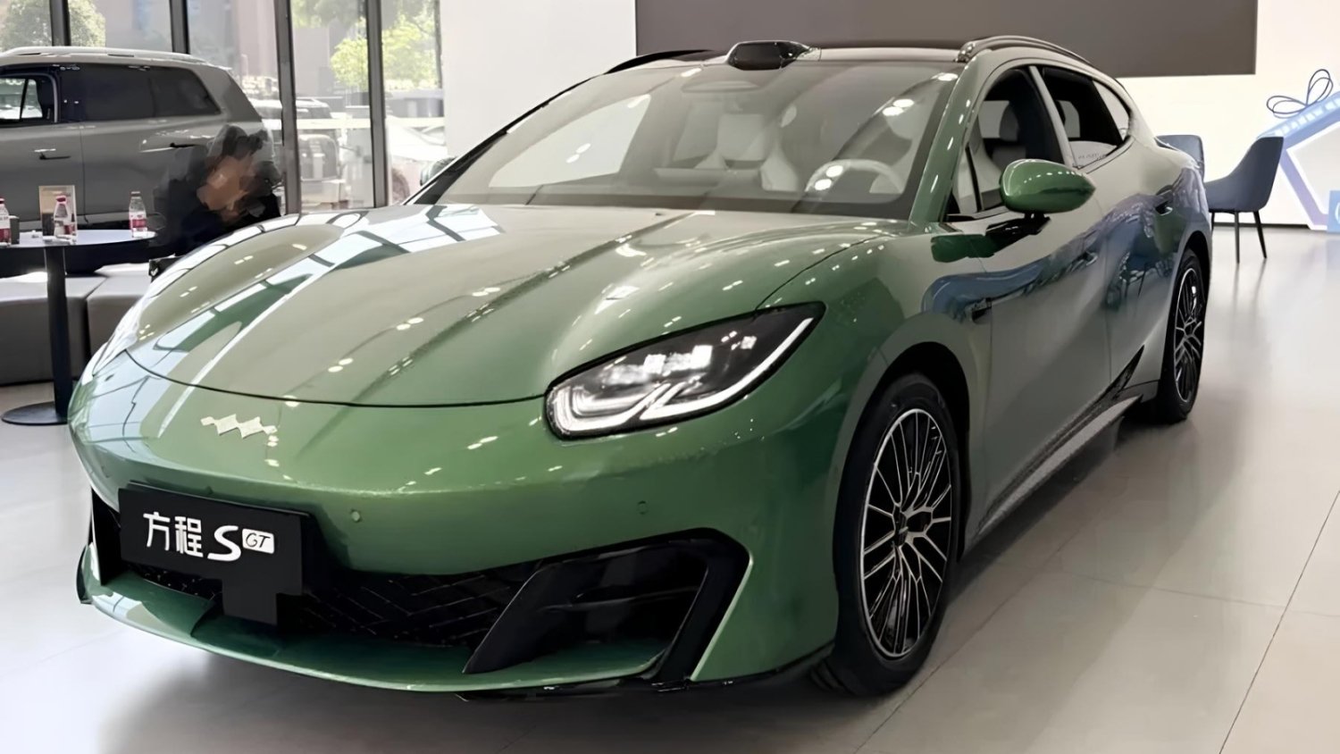 BYD Fang Cheng Bao Formula S GT สเตชั่นแวกอนไฟฟ้า ดีไซน์แบบ Denza Z