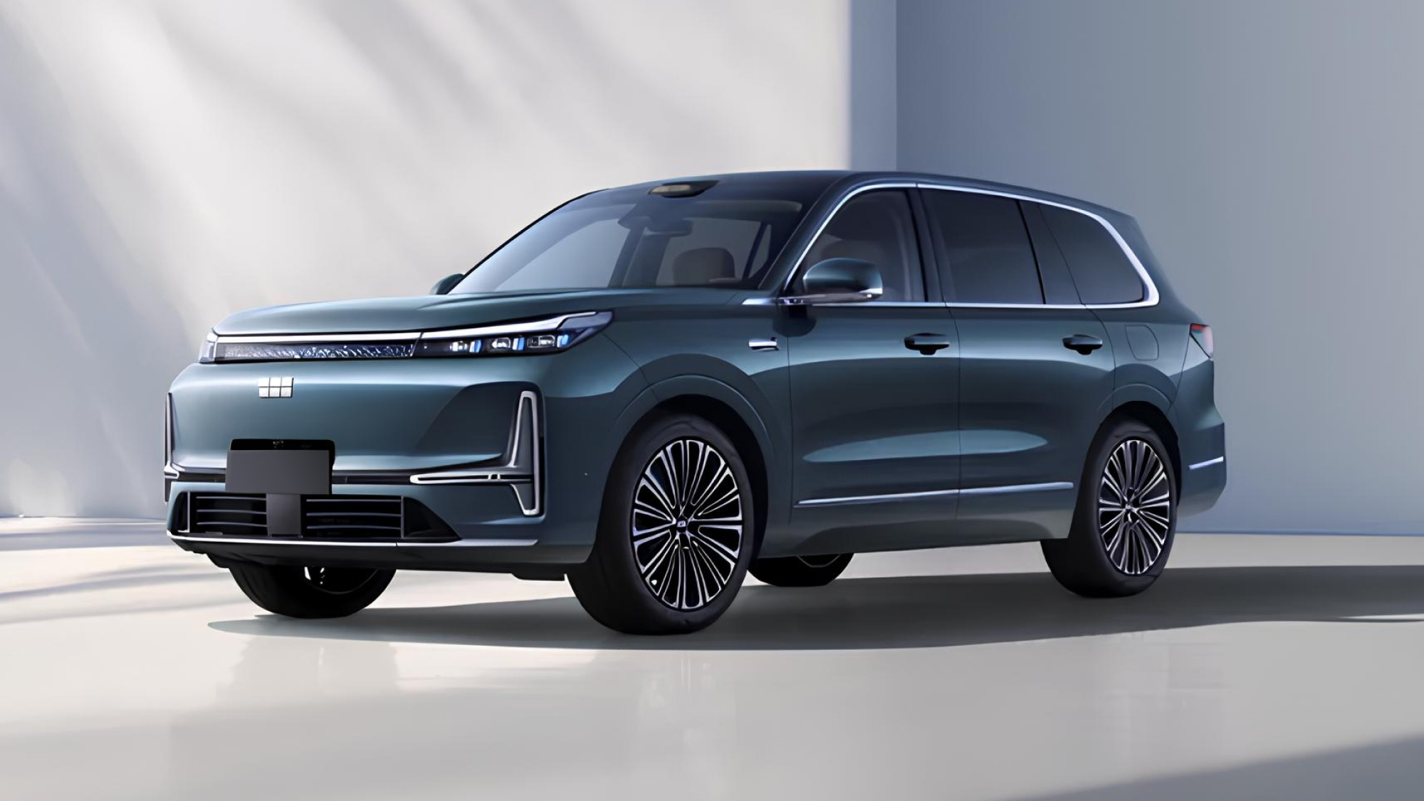 Geely Galaxy M9 เอสยูวีปลั๊กอินไฮบริดเรือธงสามแถว